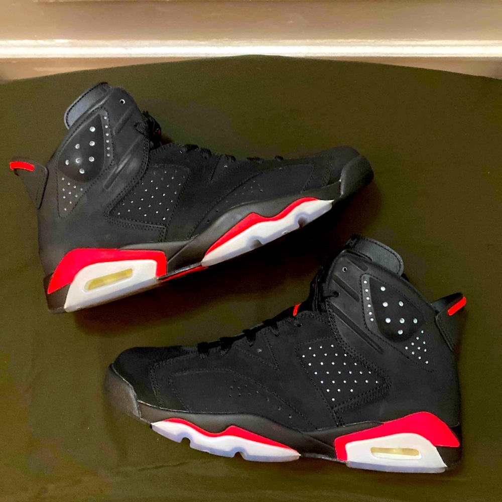 Air Jordan 6 “Infrared” 2014 size. 11